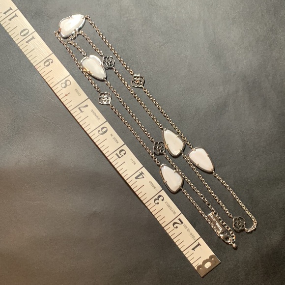 Kendra Scott Kinley Necklace - Picture 3 of 4